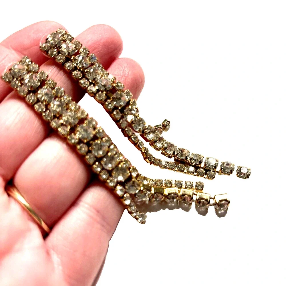 Pierced Earrings Dripping White Rhinestones Goldtone Hollywood Glam Runway Chic